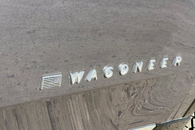 2024 Jeep Wagoneer Base