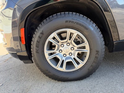 2024 Jeep Wagoneer Base