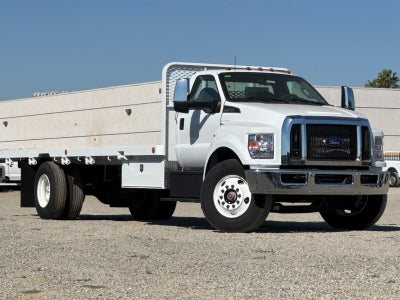 2027 Ford F-750SD Base