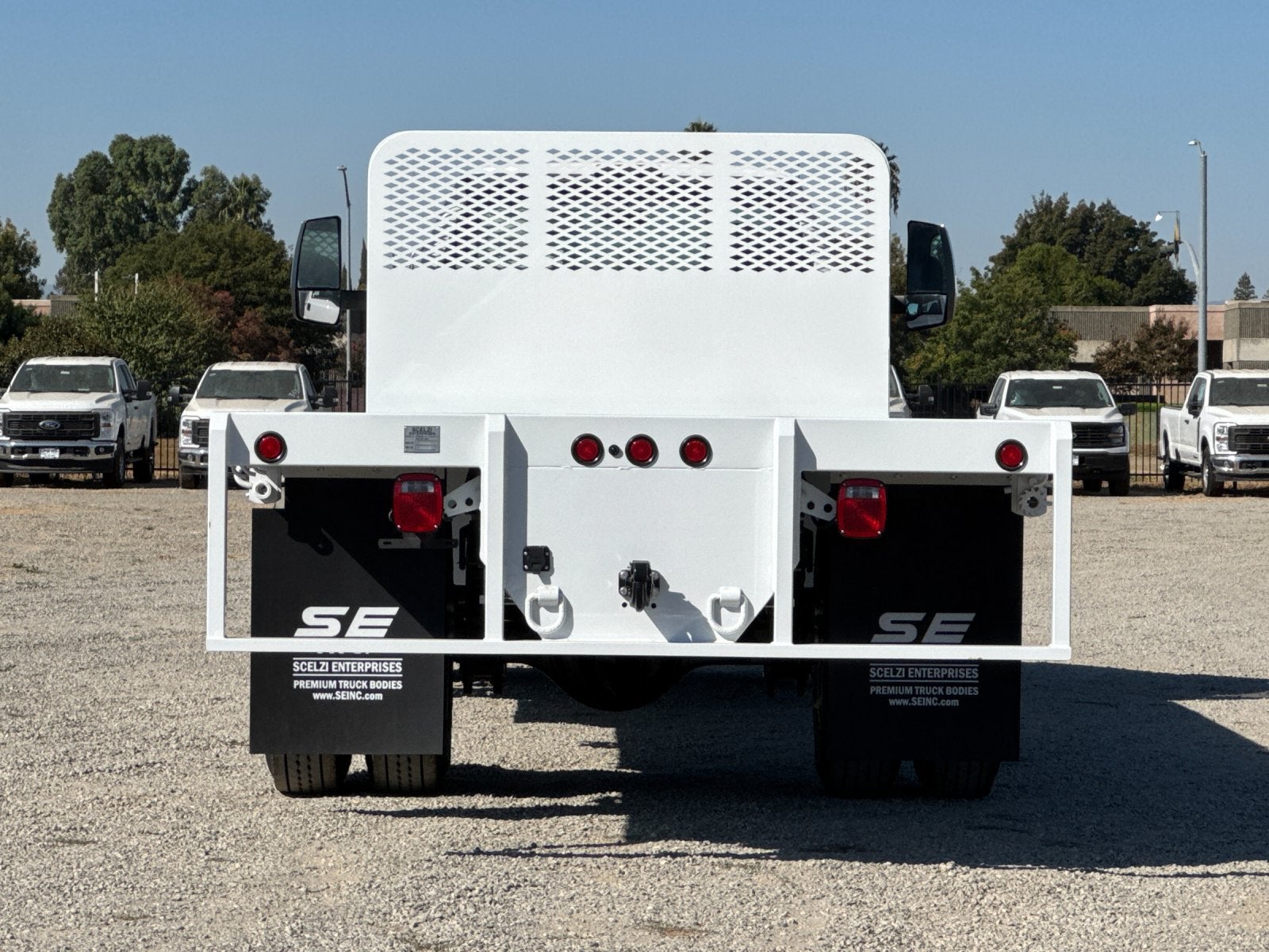 2027 Ford F-750SD Base