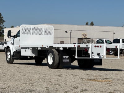 2027 Ford F-750SD Base