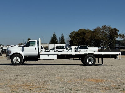 2027 Ford F-750SD Base