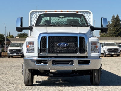 2027 Ford F-750SD Base
