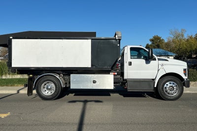 2023 Ford F-650SD Base
