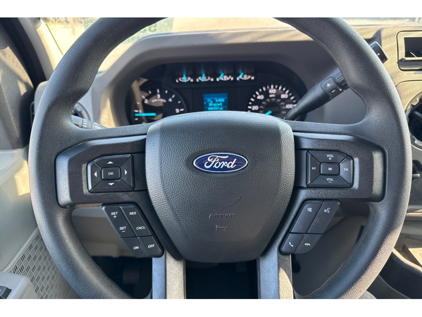 2025 Ford E-350SD Base Cutaway