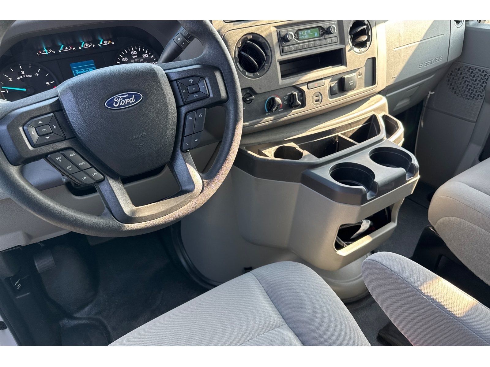 2025 Ford E-350SD Base Cutaway