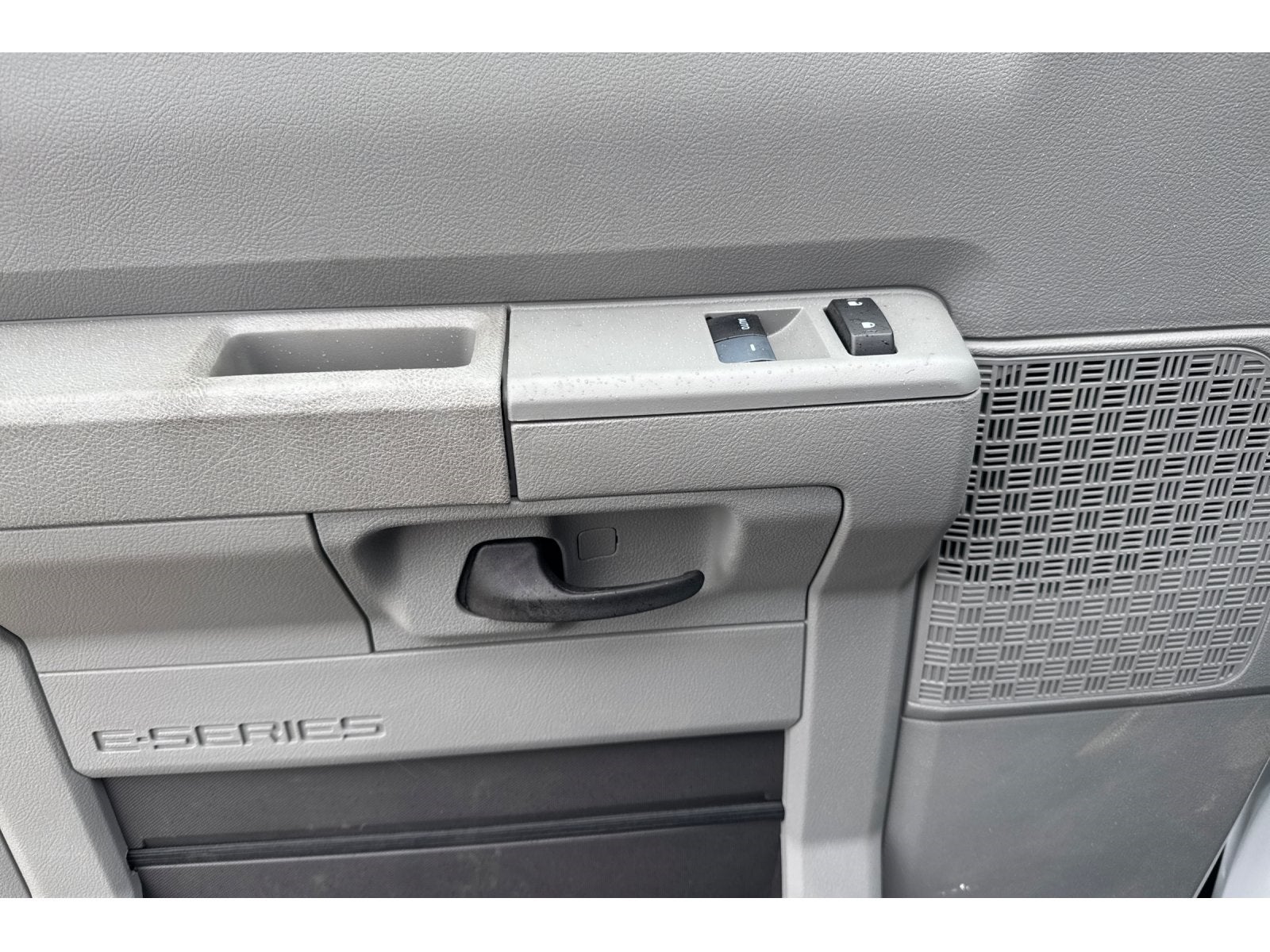 2024 Ford E-450SD Base DRW