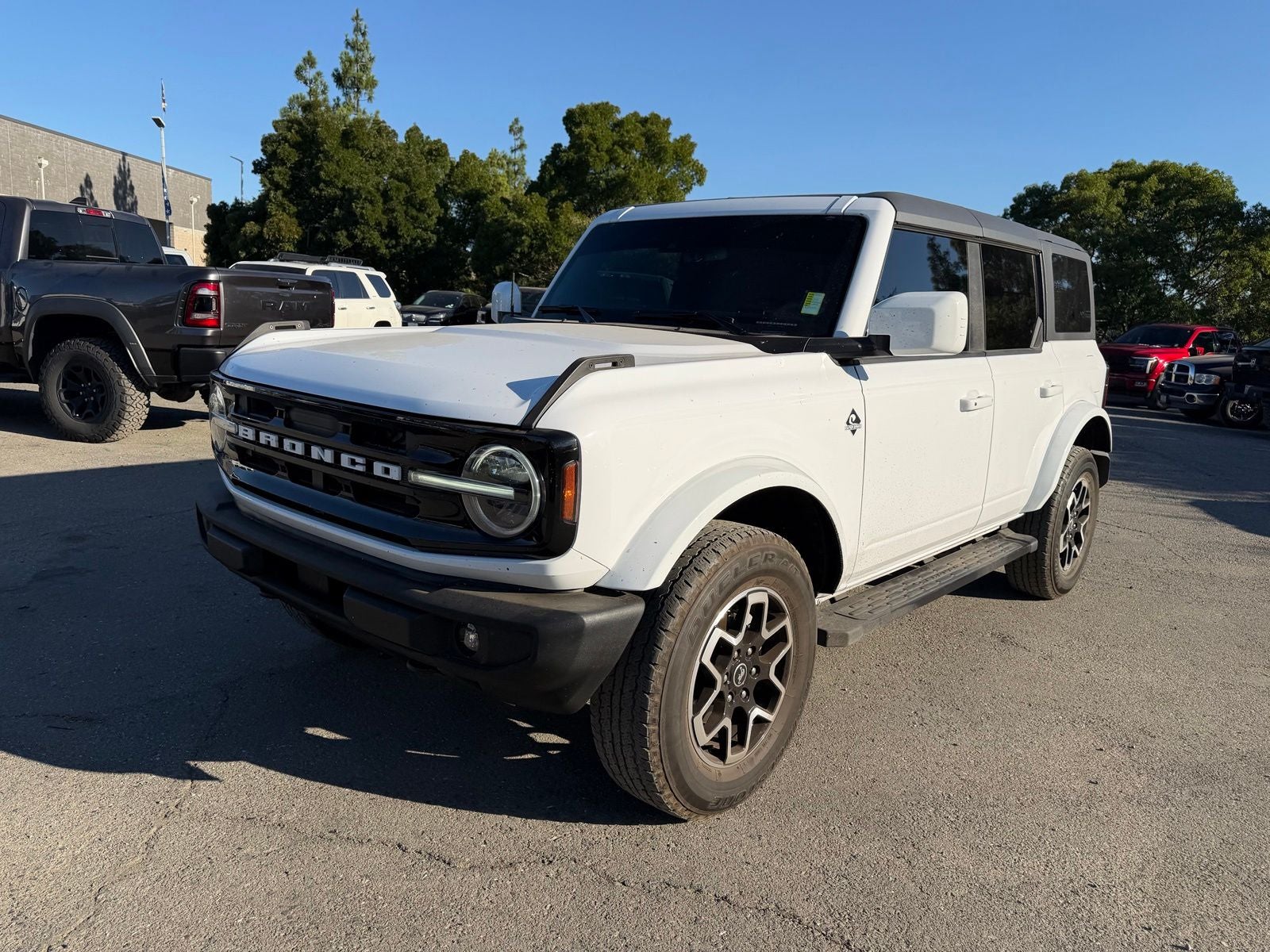 2024 Ford Bronco Outer Banks