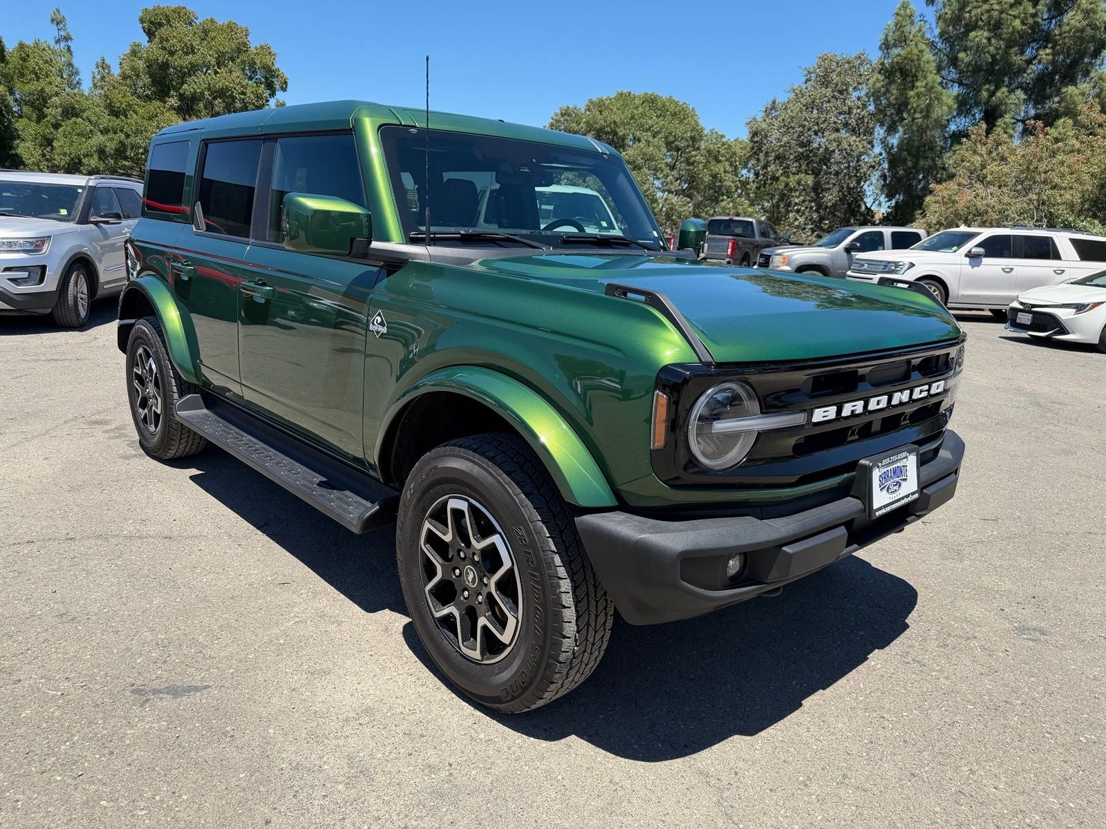 2025 Ford Bronco Outer Banks