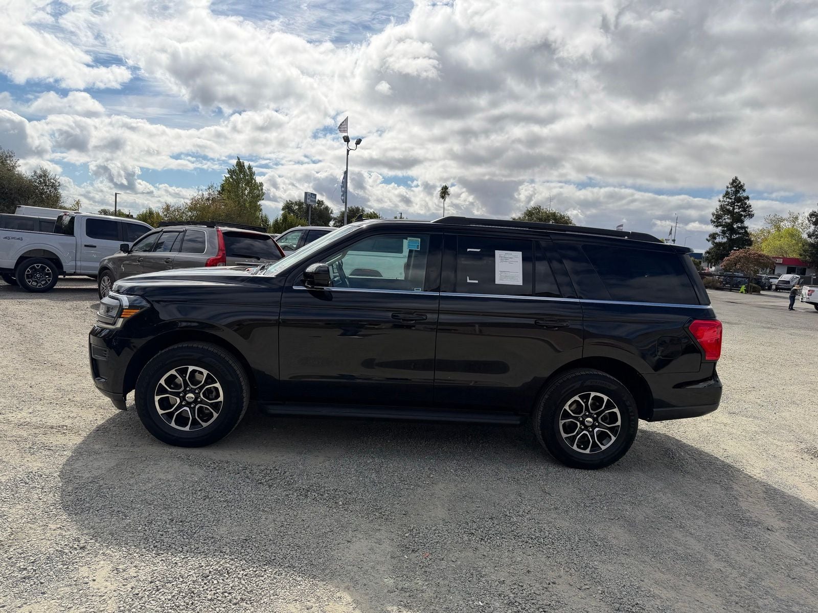 2024 Ford Expedition XLT