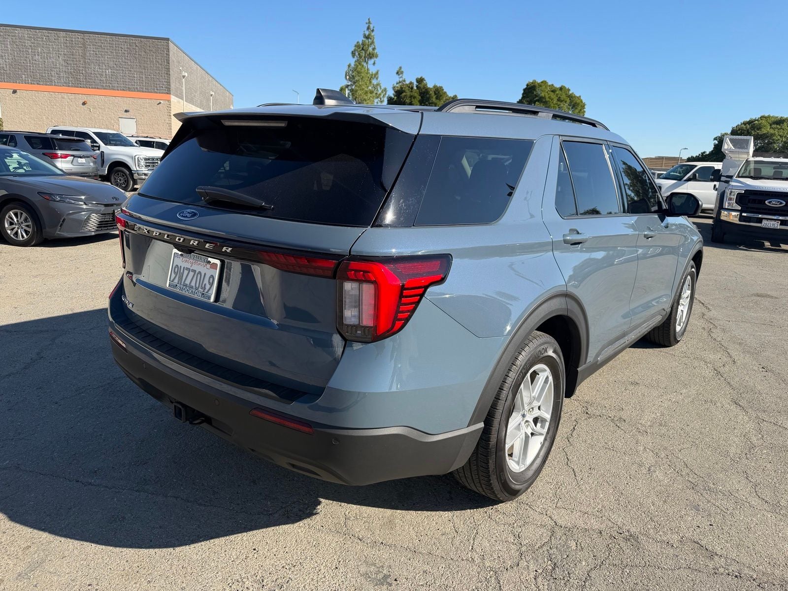 2025 Ford Explorer Active