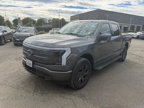 2023 Ford F-150 Lightning Lariat