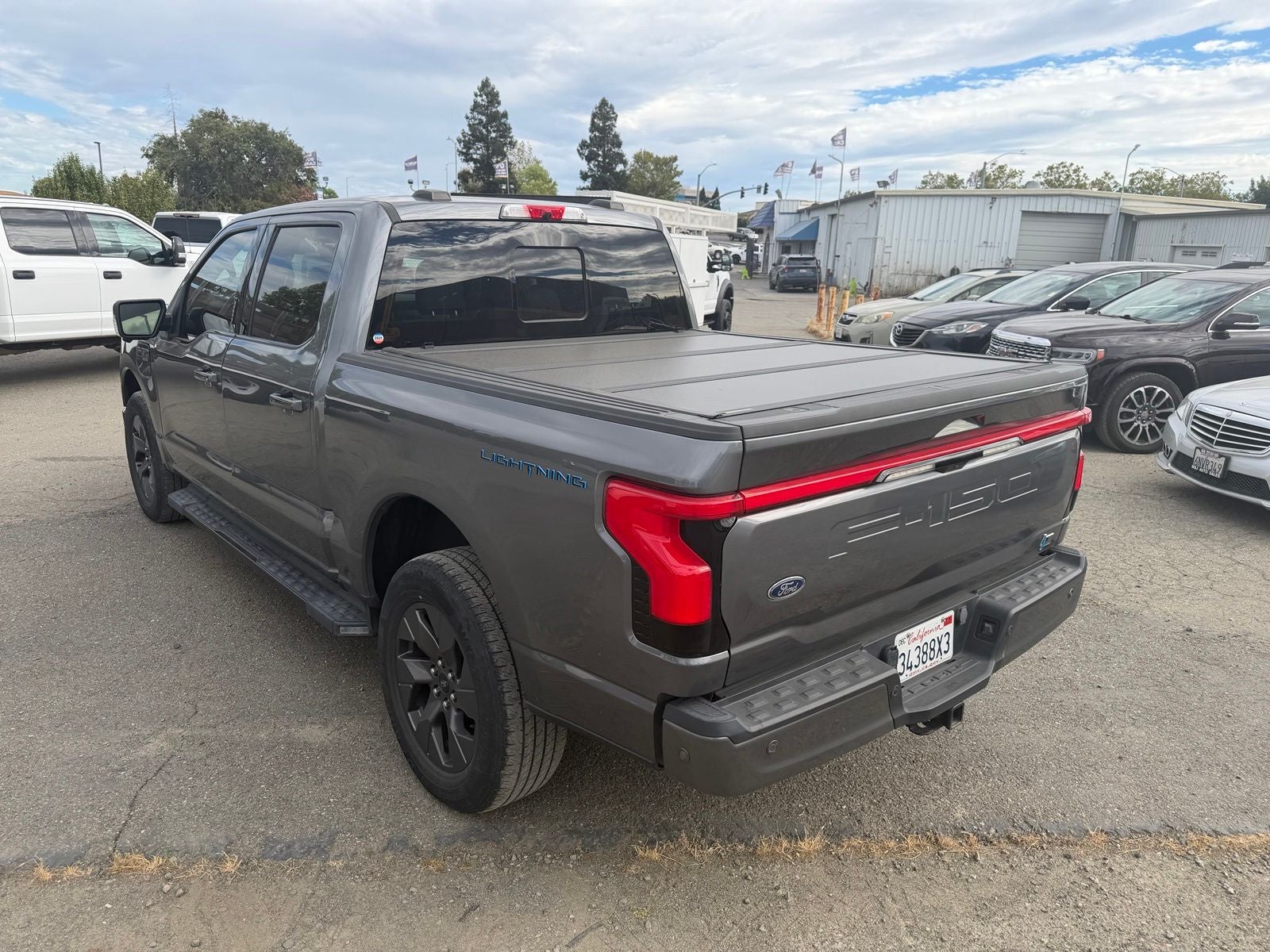 2023 Ford F-150 Lightning Lariat