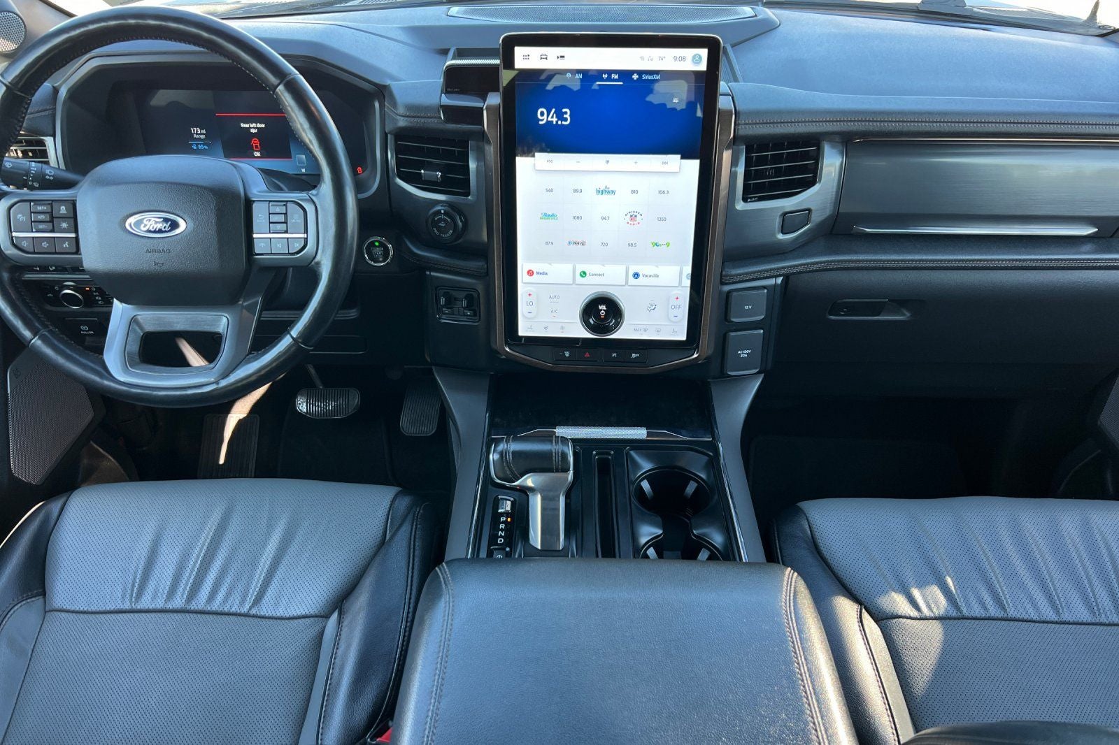 2023 Ford F-150 Lightning Lariat