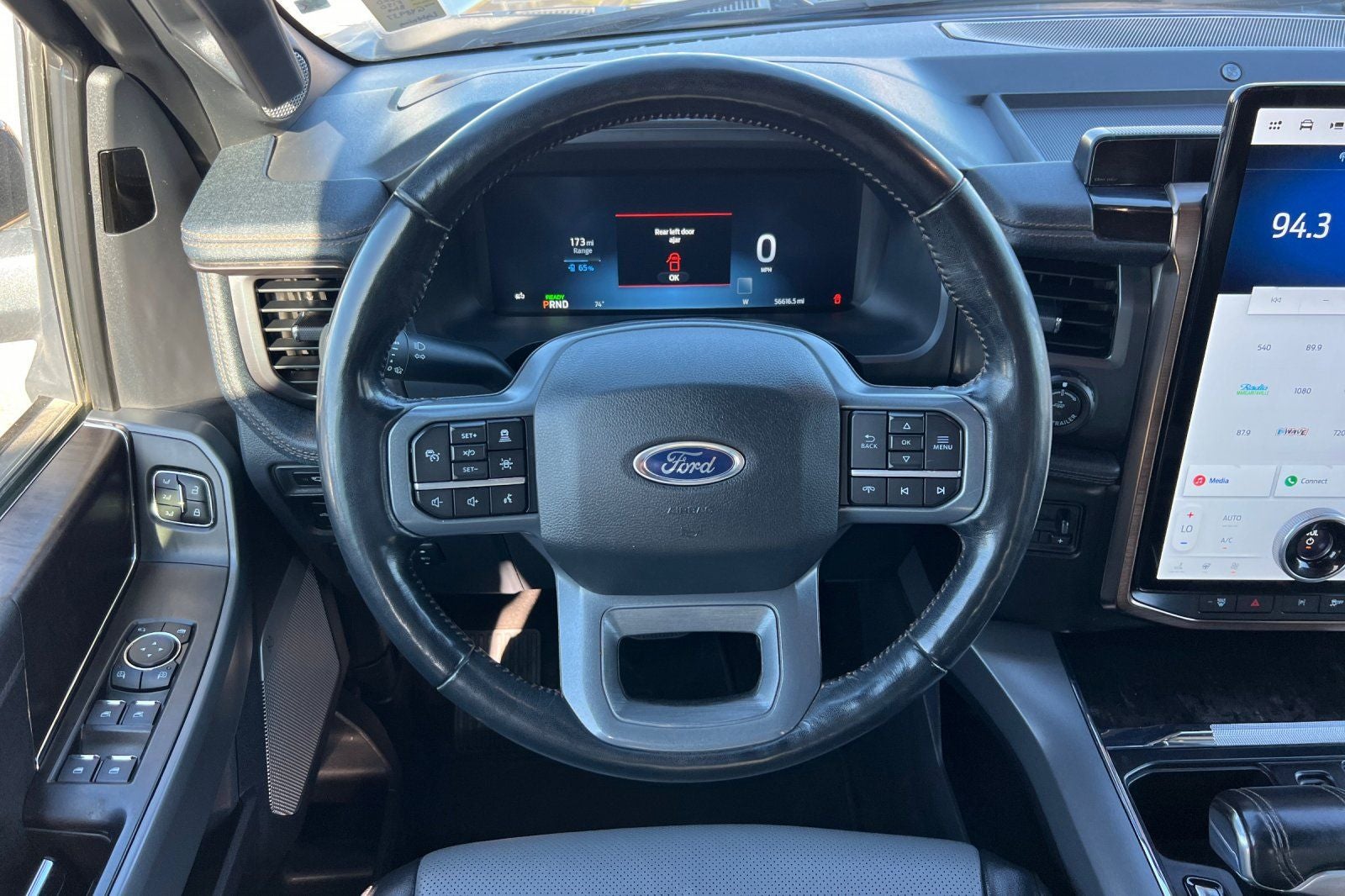 2023 Ford F-150 Lightning Lariat