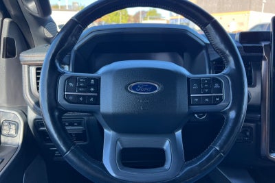 2023 Ford F-150 Lightning Lariat