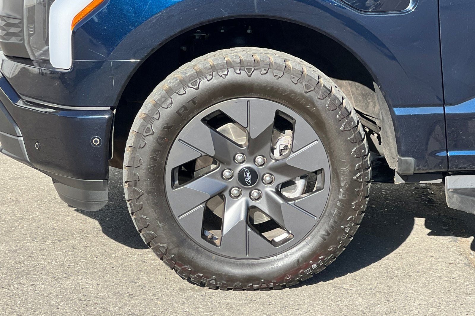 2023 Ford F-150 Lightning Lariat