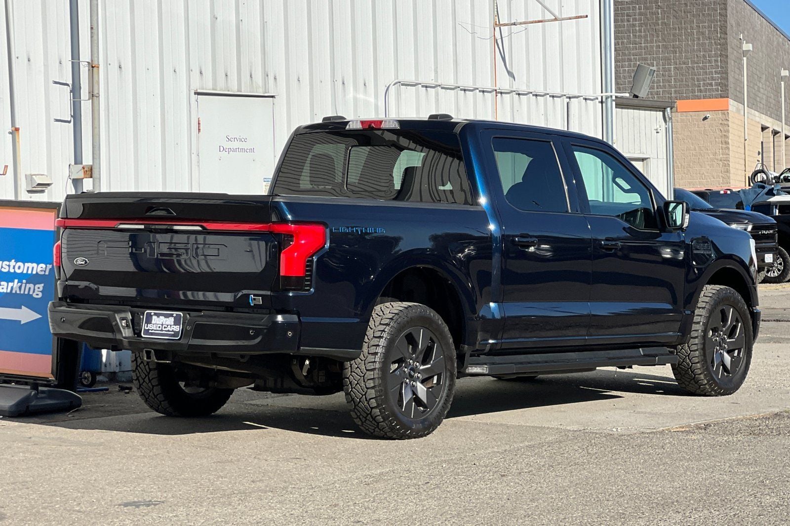 2023 Ford F-150 Lightning Lariat