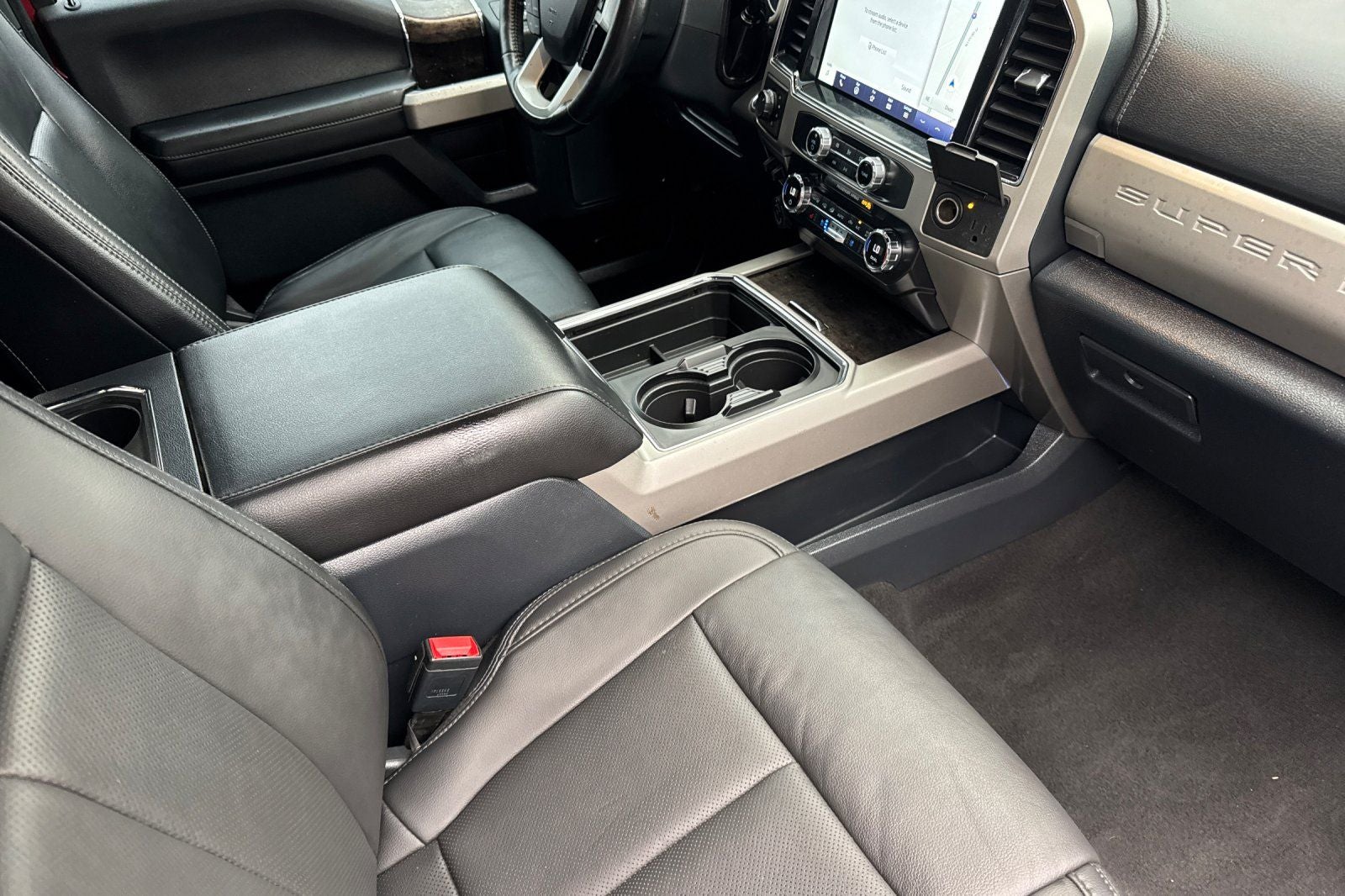 2022 Ford F-250SD Lariat