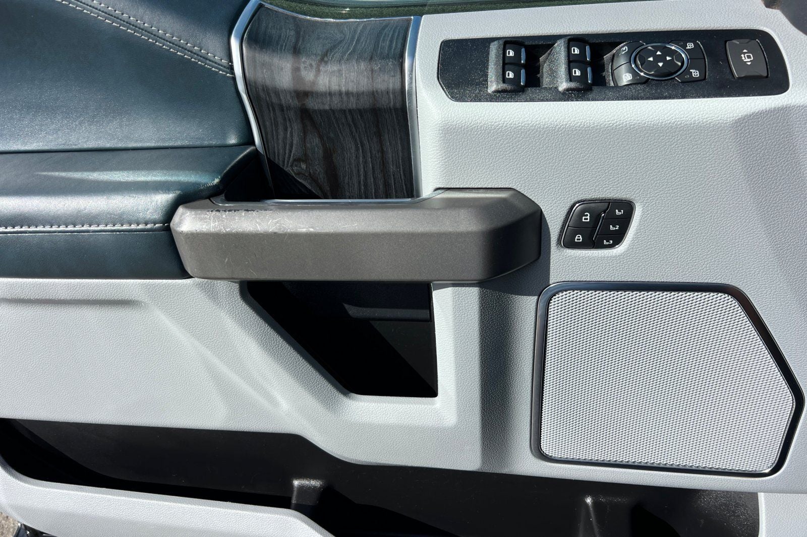 2022 Ford F-250SD Limited