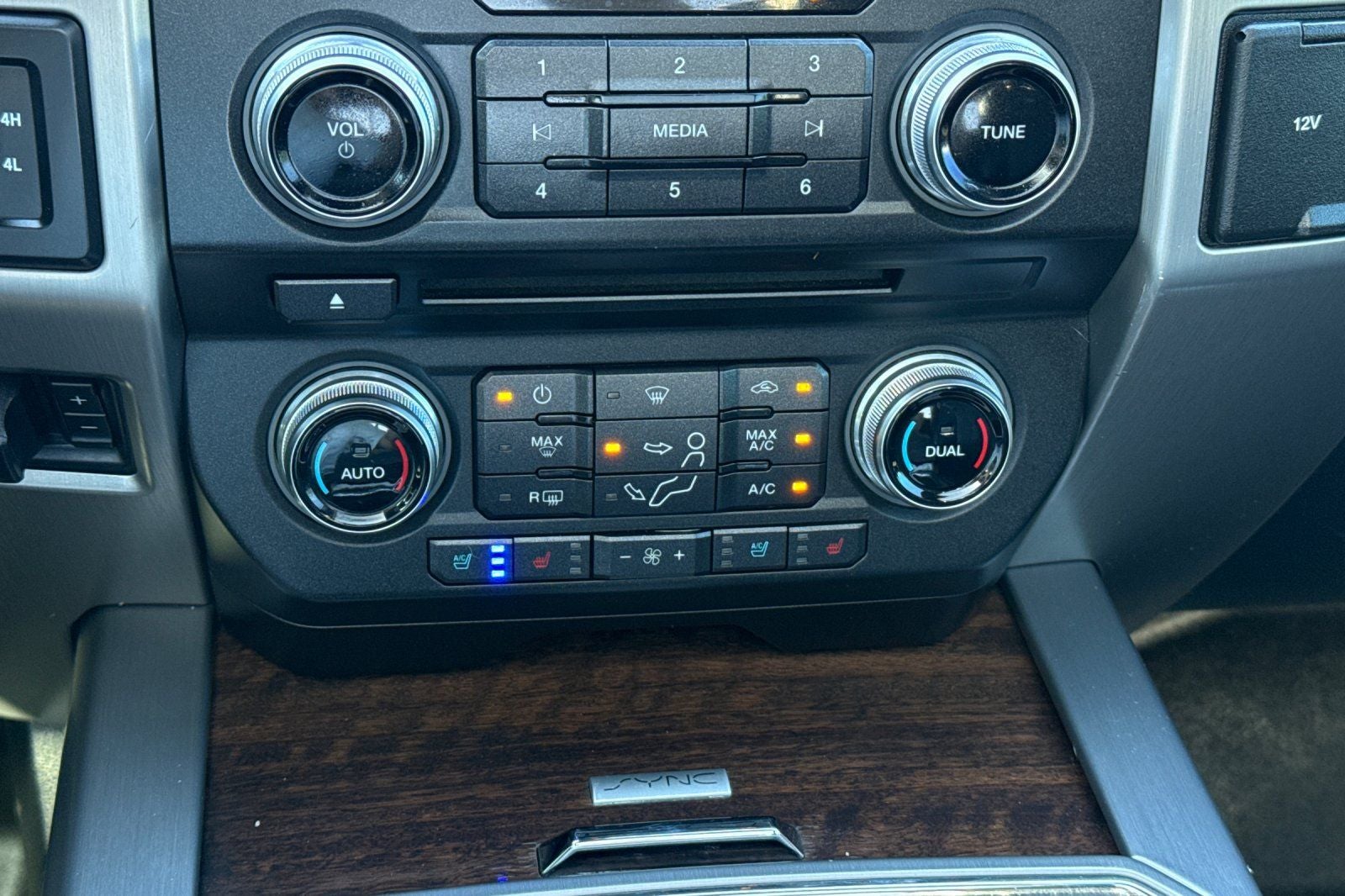 2017 Ford F-250SD Platinum