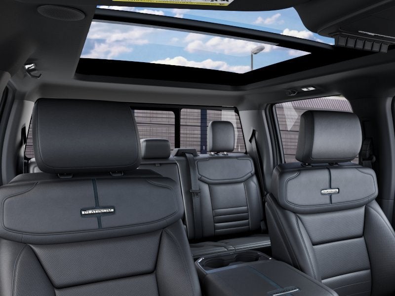 2027 Ford F-350SD Platinum