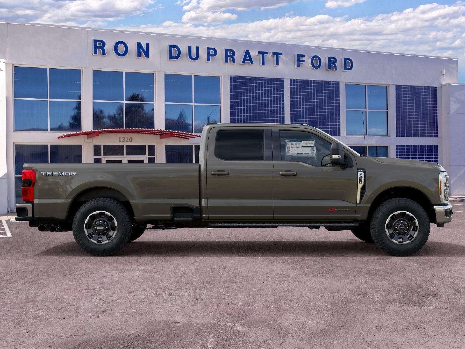 2027 Ford F-350SD XLT