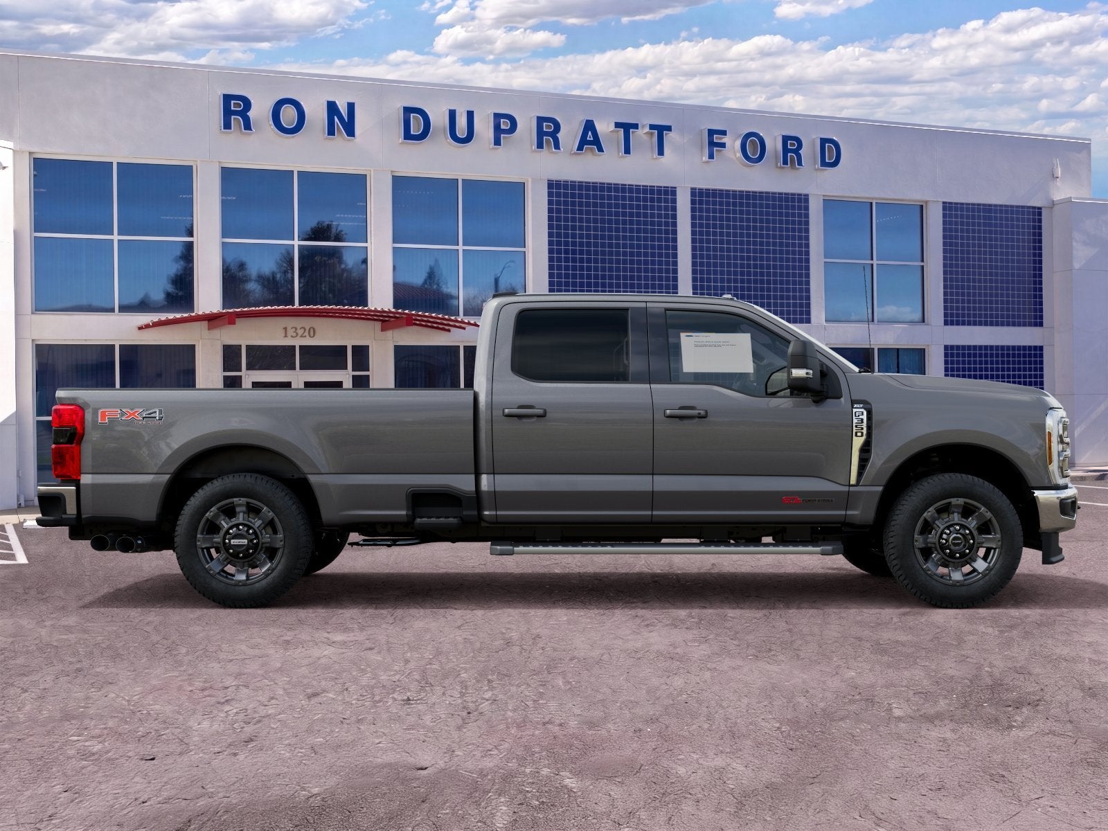 2027 Ford F-350SD XLT