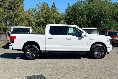 2023 Ford F-150 Lightning Lariat