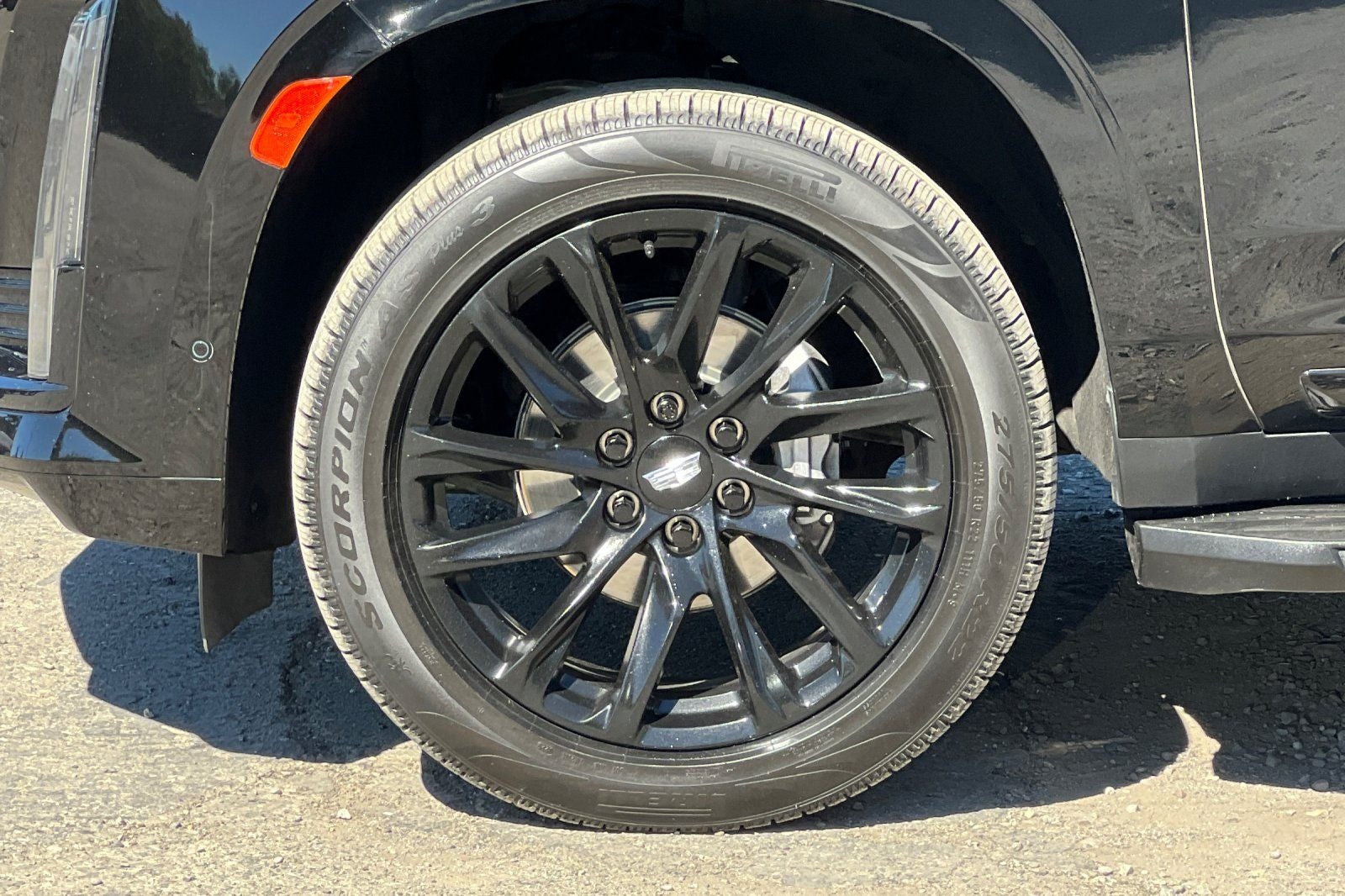 2023 Cadillac Escalade Sport
