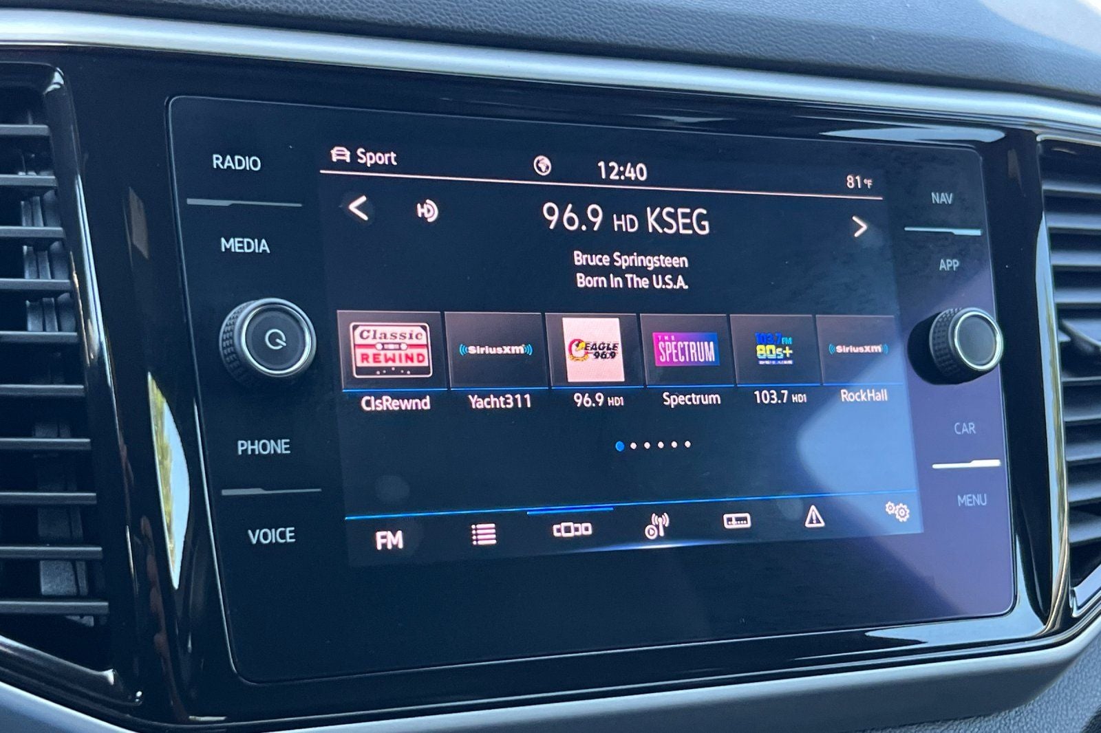 2021 Volkswagen Atlas Cross Sport 3.6L V6 SEL Premium R-Line