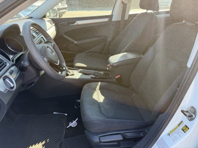 2016 Volkswagen Passat 1.8T S