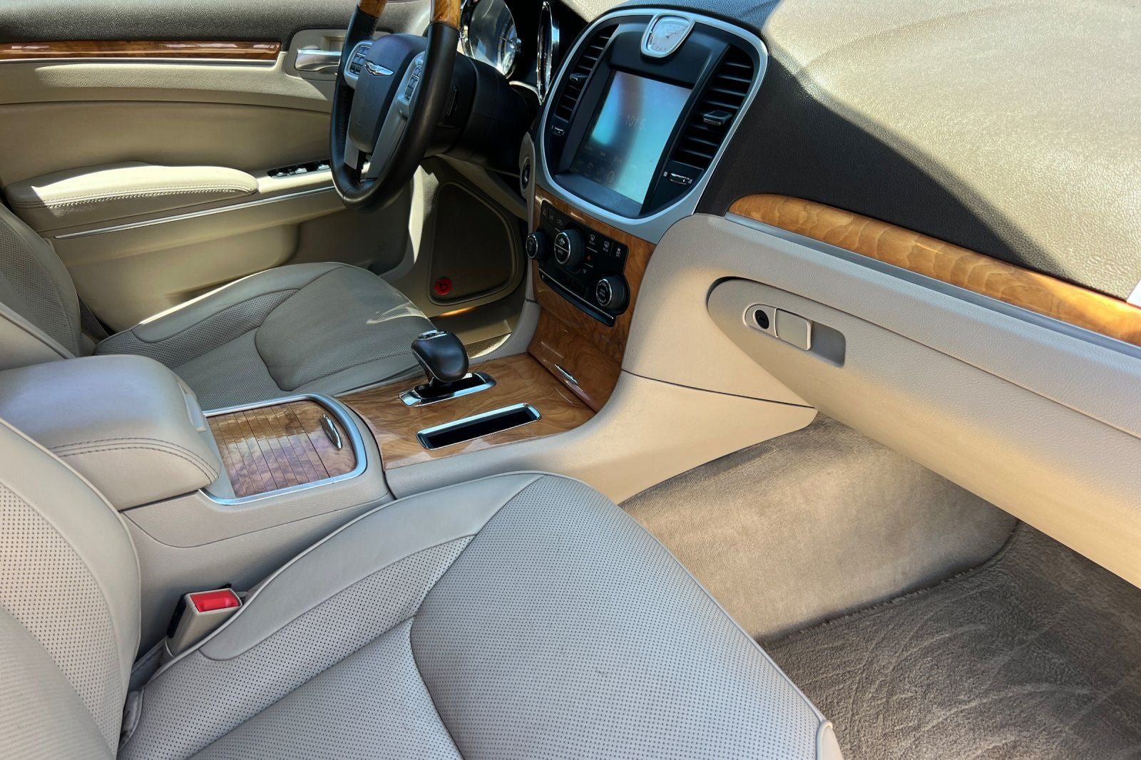 2014 Chrysler 300 C
