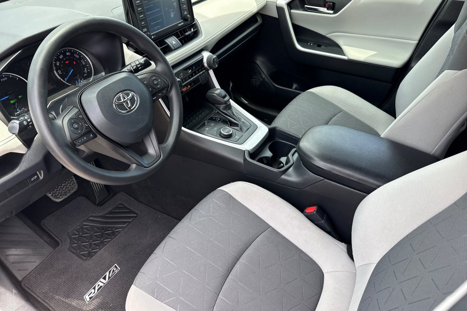 2020 Toyota RAV4 Hybrid XLE