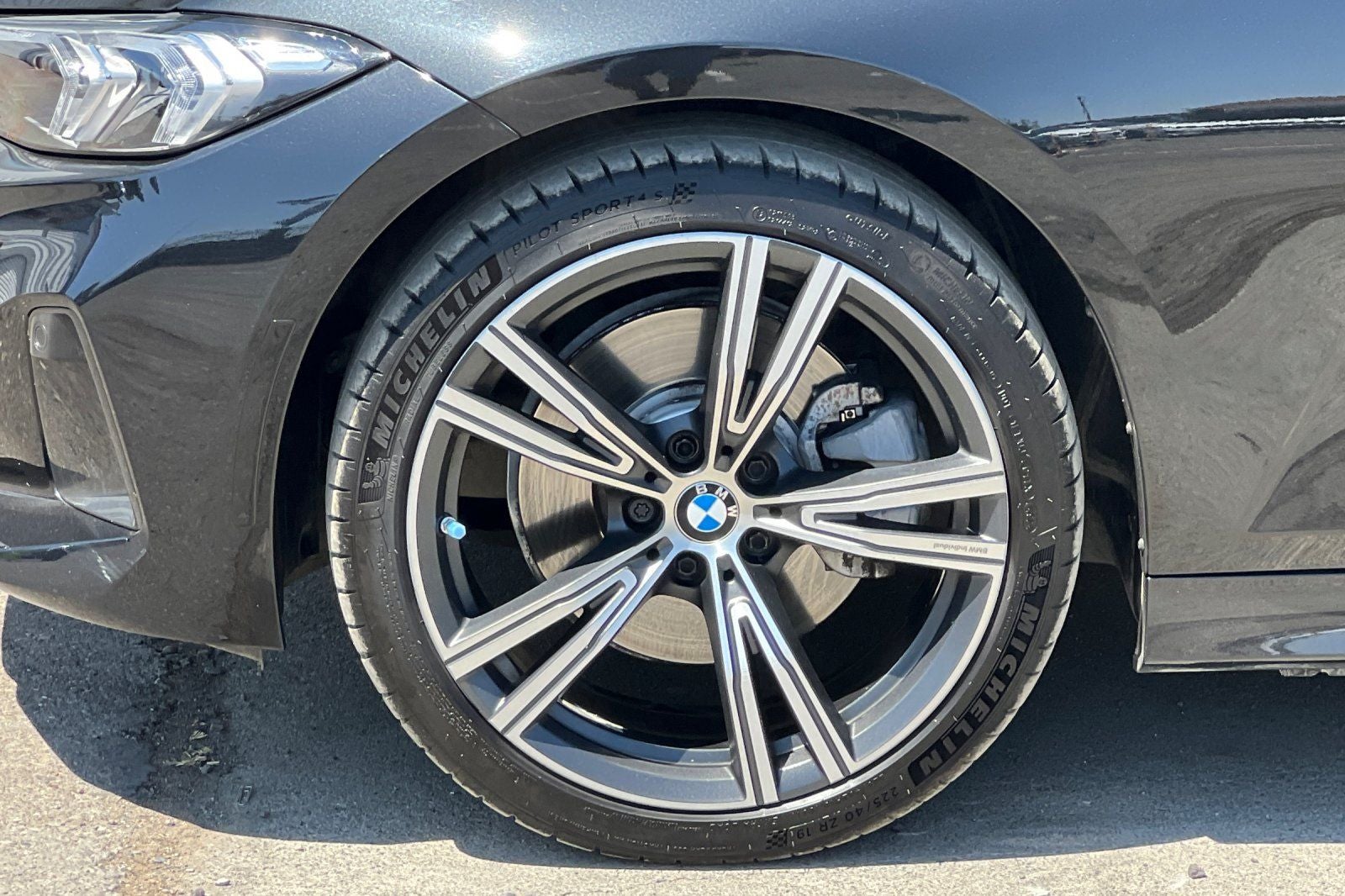 2023 BMW 3 Series 330i