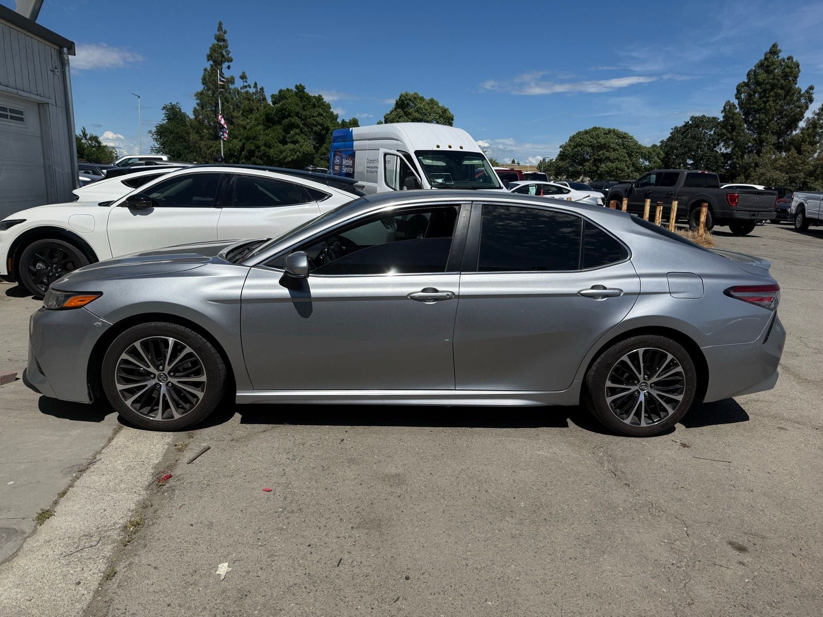2019 Toyota Camry SE