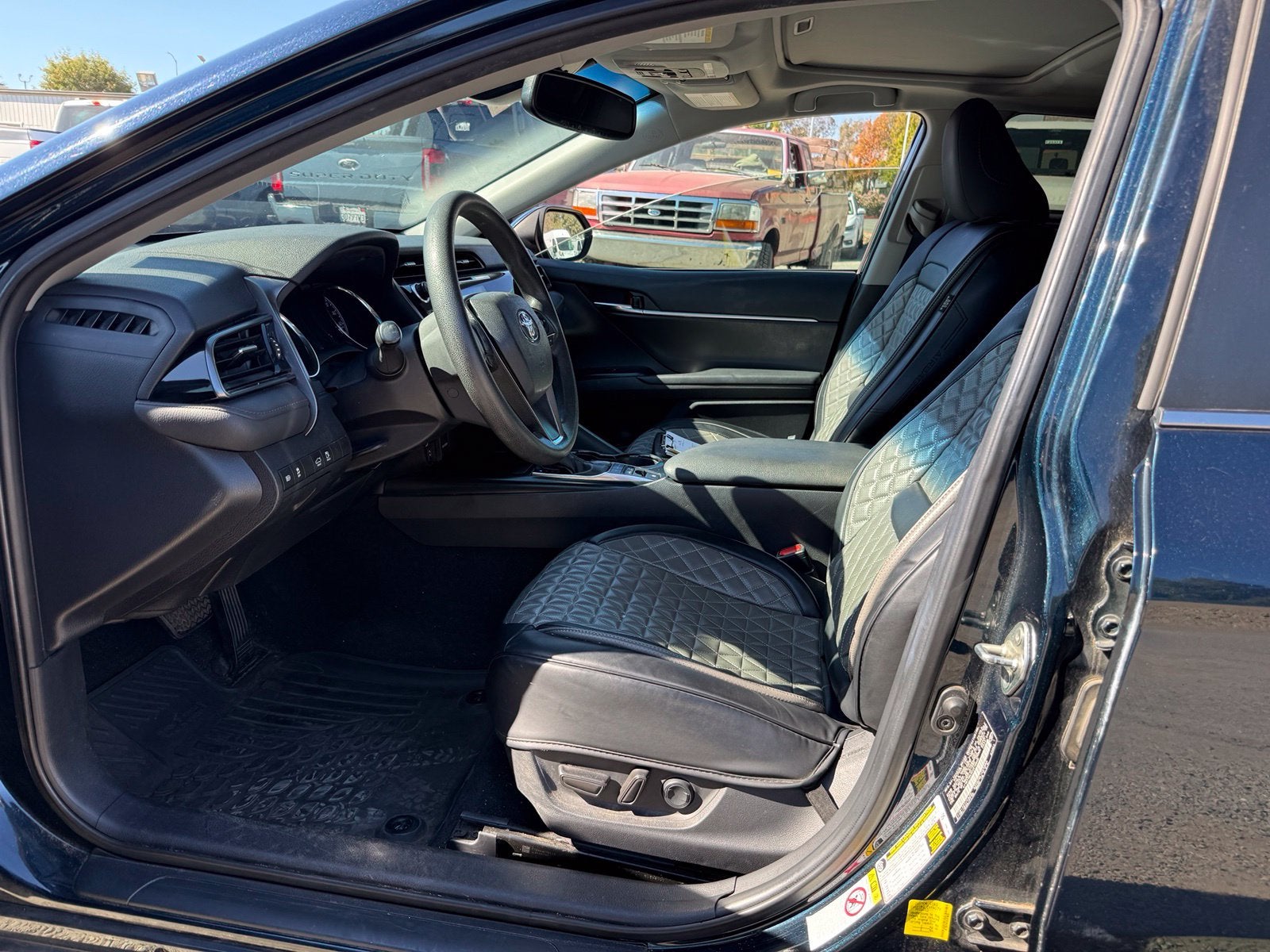 2019 Toyota Camry Hybrid LE