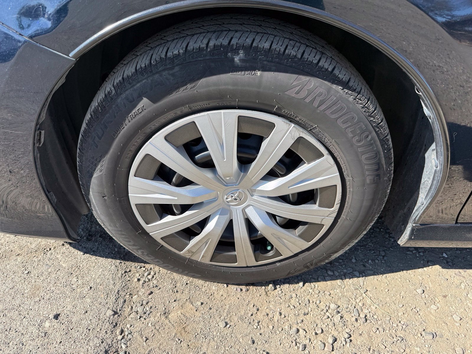 2019 Toyota Camry Hybrid LE