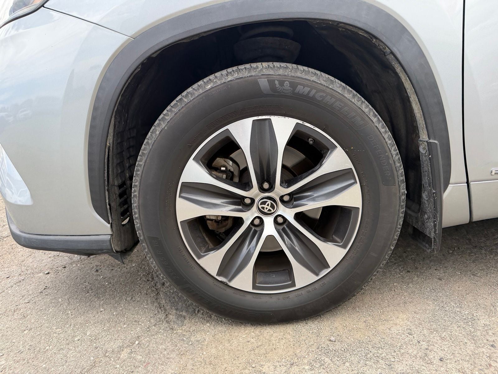 2020 Toyota Highlander Hybrid XLE