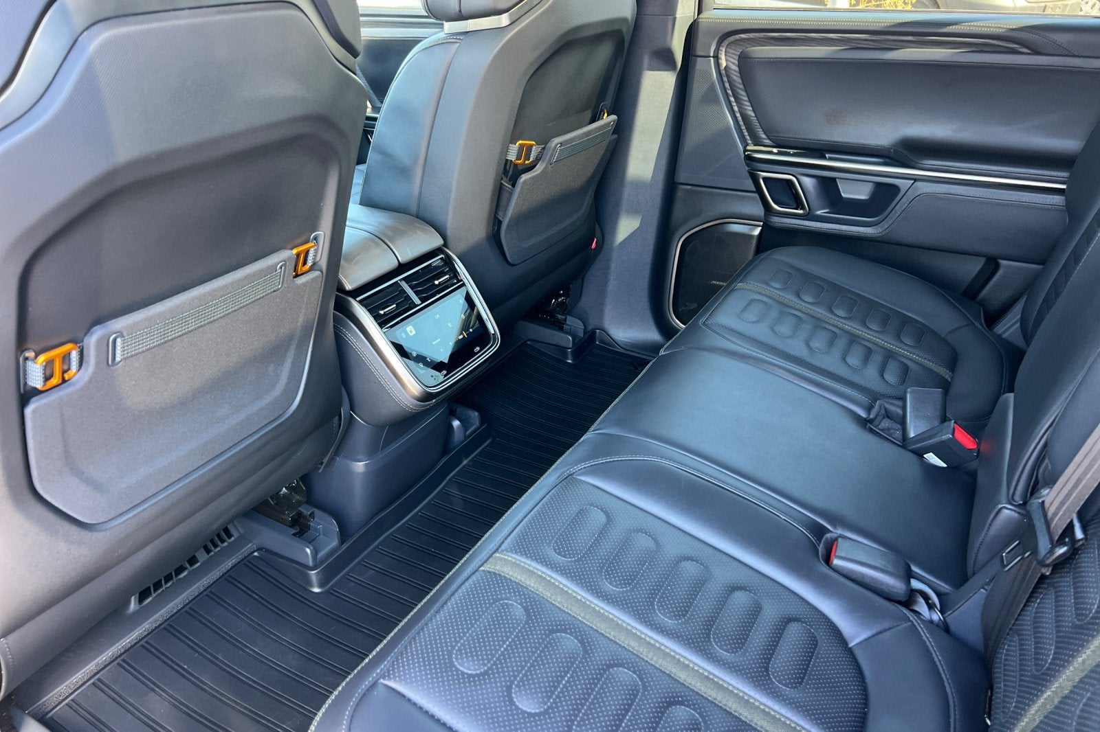 2022 Rivian R1S Launch Edition