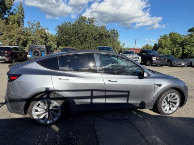 2026 Tesla Model Y Long Range