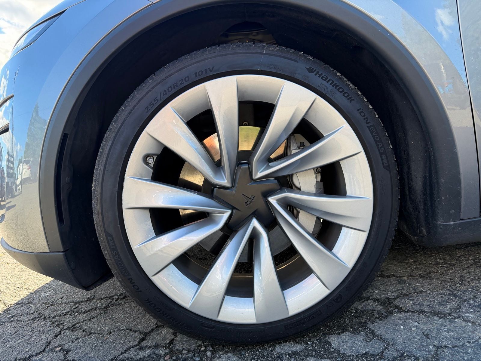 2026 Tesla Model Y Long Range