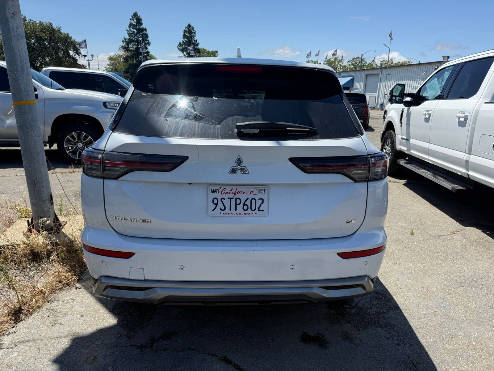 2025 Mitsubishi Outlander SE
