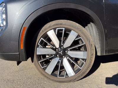 2025 Mitsubishi Outlander SEL