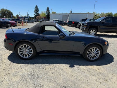 2018 FIAT 124 Spider Lusso