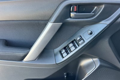 2014 Subaru Forester 2.5i