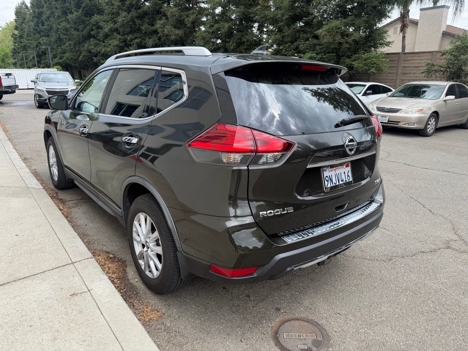 2017 Nissan Rogue SV