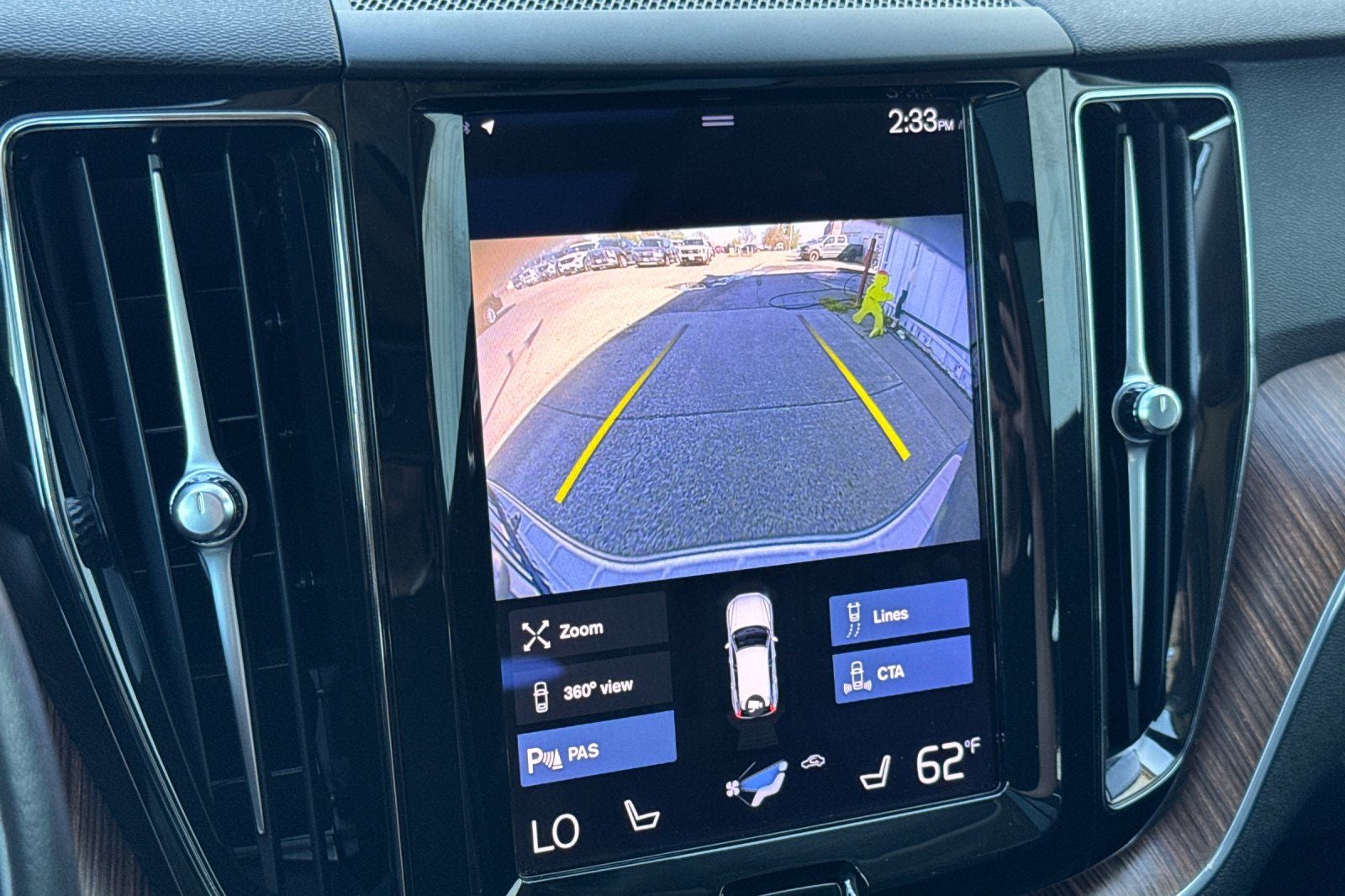 2021 Volvo XC60 T6 Momentum