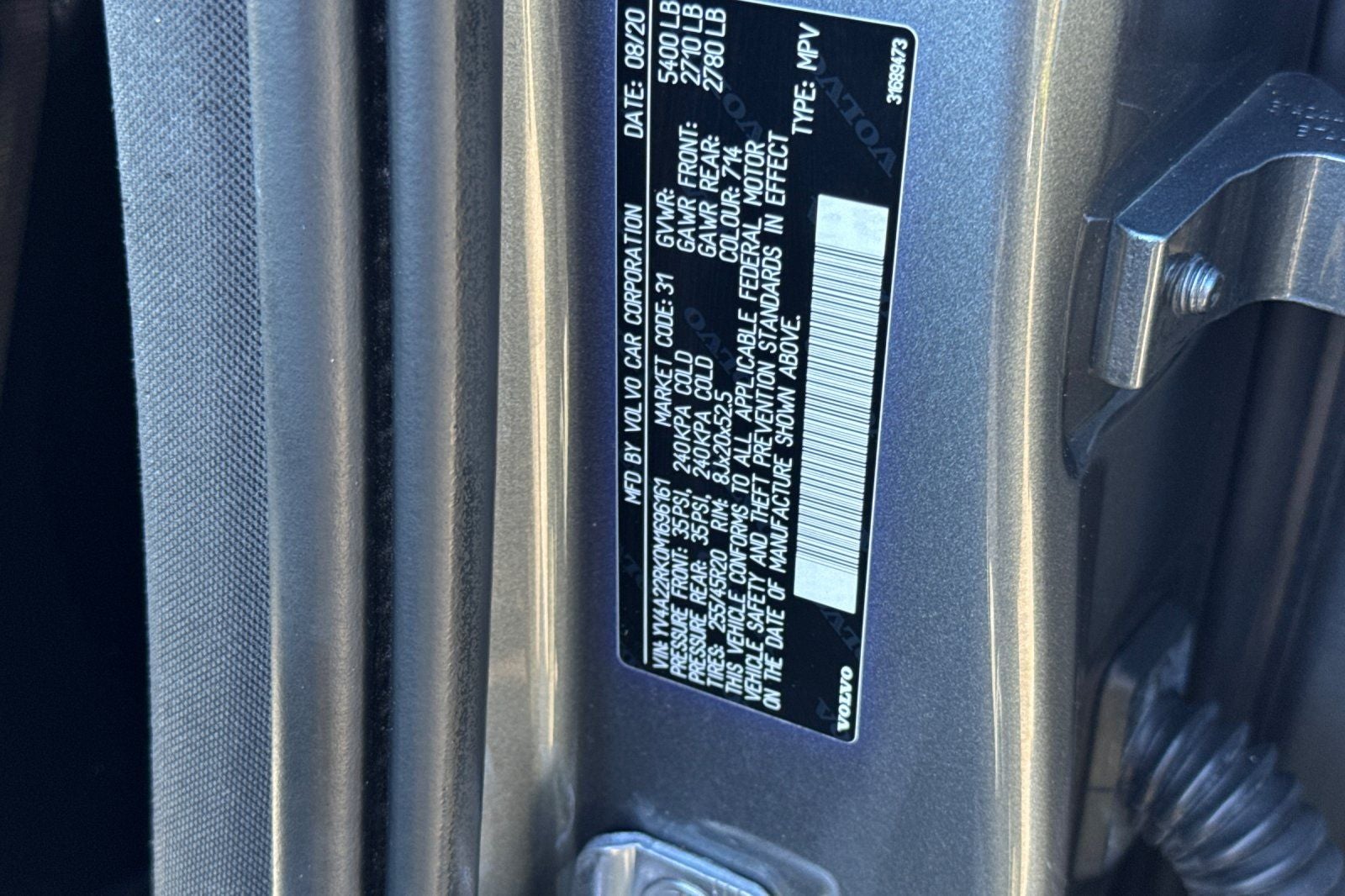 2021 Volvo XC60 T6 Momentum