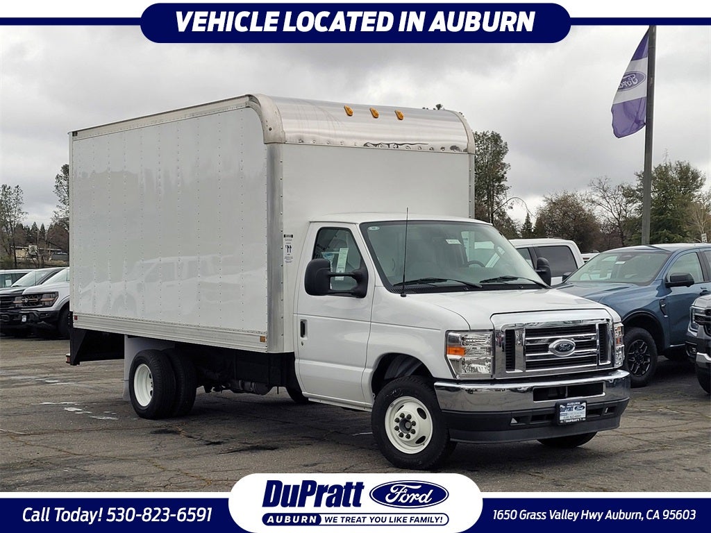 2024 Ford E-450SD Base DRW